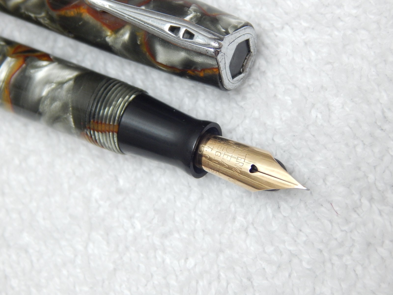 LOT# 108B. VINTAGE WATERMAN 'S 3V FOUNTAIN PEN. XXF FLEX NIB. LOT# 108B. VINTAGE WATERMAN 'S 3V FOUNTAIN PEN. XXF FLEX NIB.