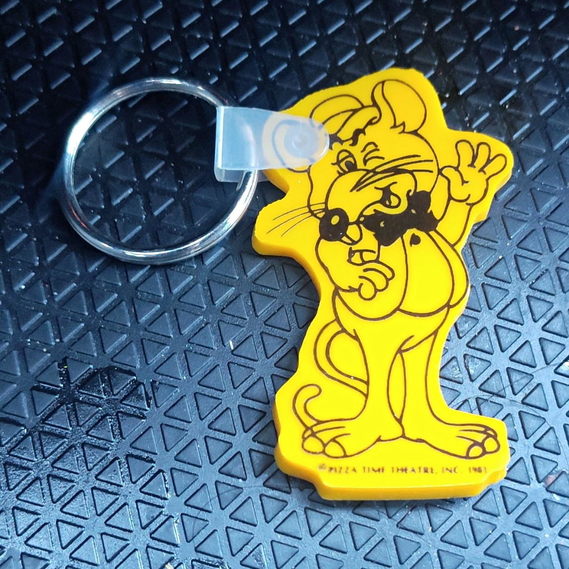 Vintage 1981 Chuck E. Cheese Pizza Time Theatre Yellow/