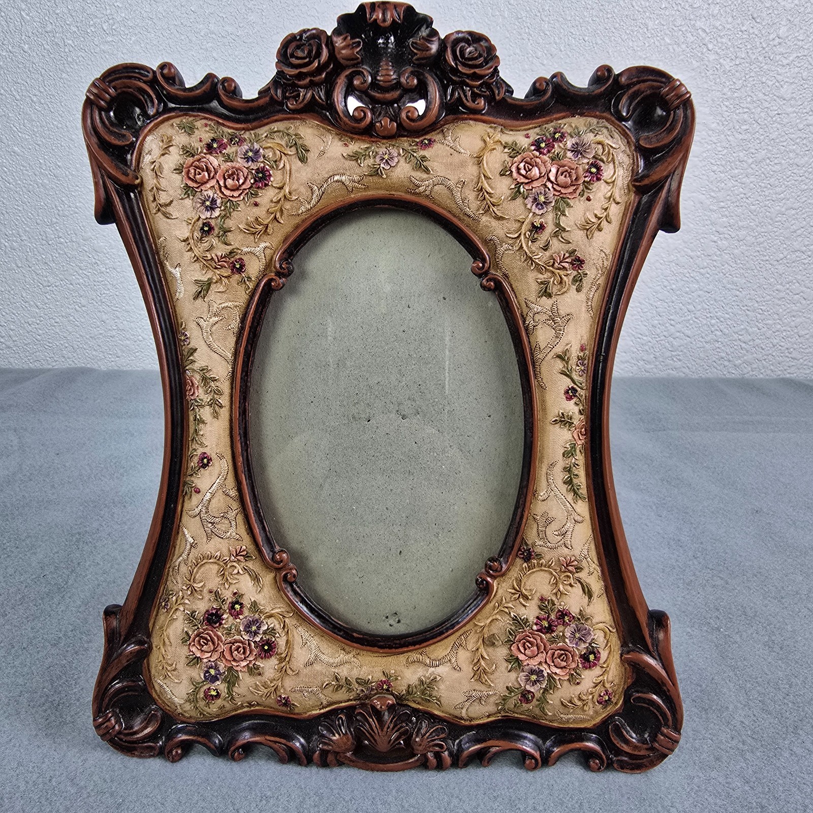 Vintage Victorian Style Tabletop Oval Picture Frame Brown Floral Baroque Rococo Vintage Victorian Style Tabletop Oval Picture Frame Brown Floral Baroque Rococo