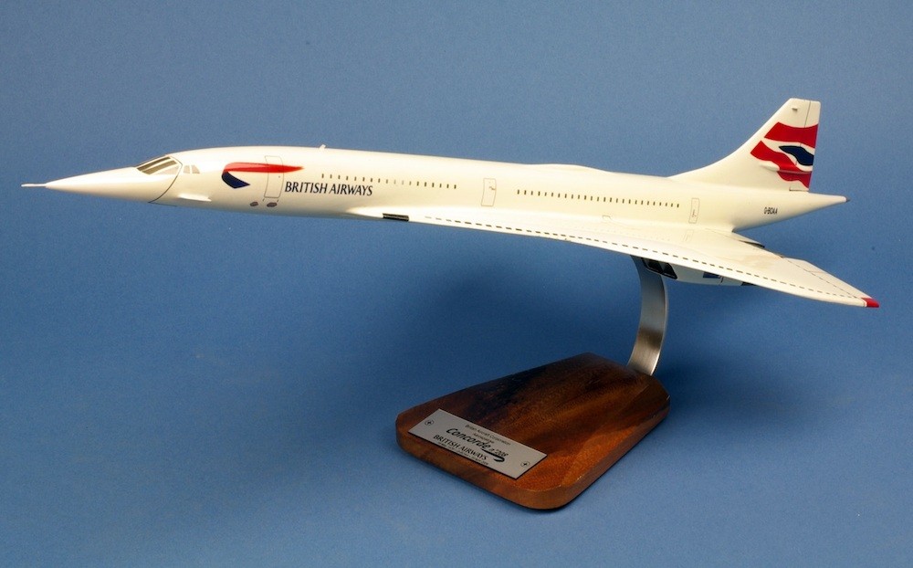 Aérospatiale BAC British Airways Concorde G-BOAA Desk Model 1/100 AV Airplane Aérospatiale BAC British Airways Concorde G-BOAA Desk Model 1/100 AV Airplane