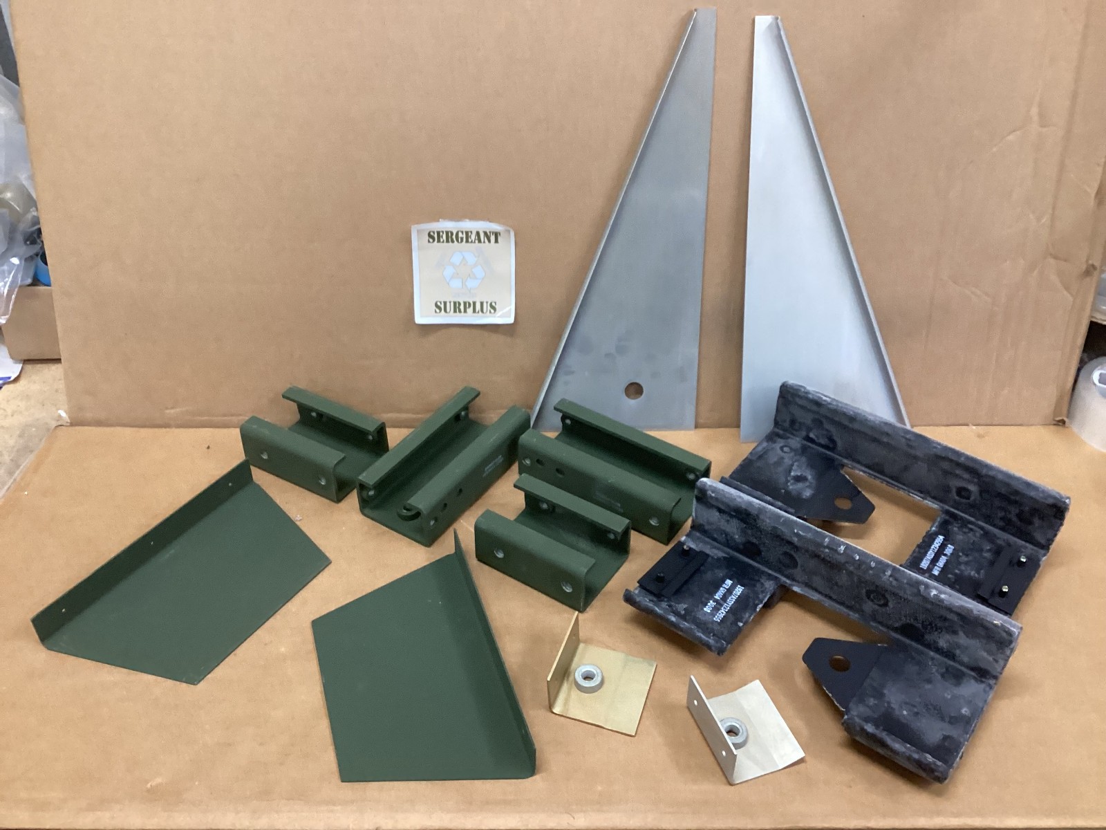 HMMWV seat belt 3pt. LH/RH front kit pn#SS-HSB3PT HMMWV seat belt 3pt. LH/RH front kit pn#SS-HSB3PT