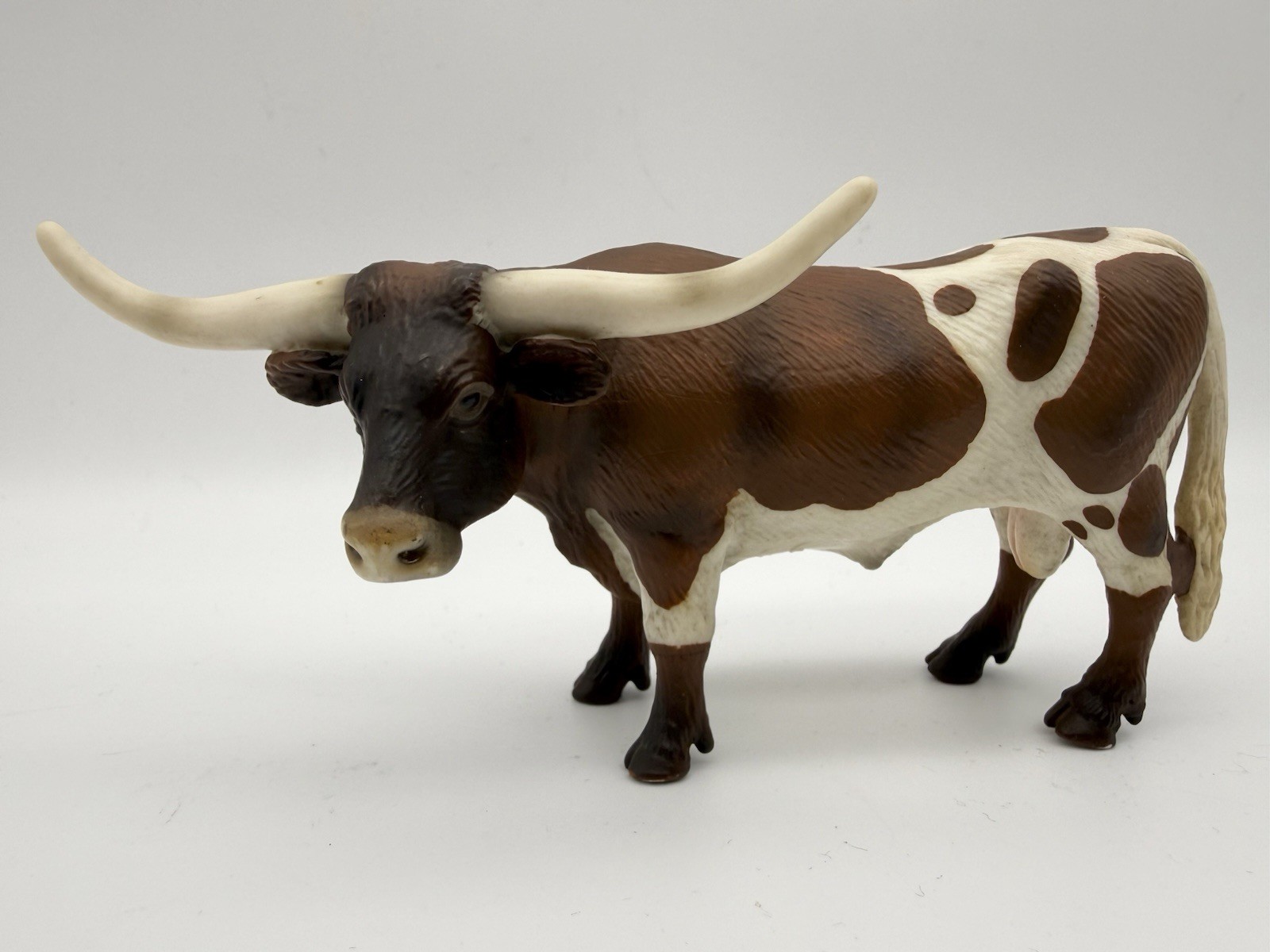Schleich Texas Longhorn Bull #13275 Retired Farm Animal Figure Toy 2002 Schleich Texas Longhorn Bull #13275 Retired Farm Animal Figure Toy 2002