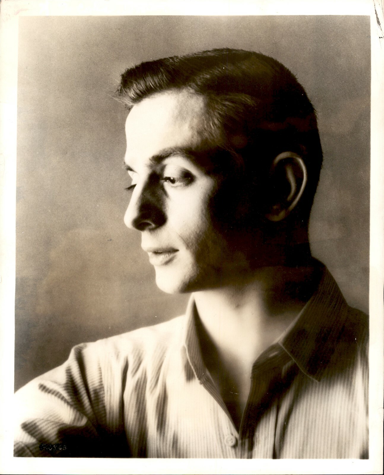 LG926 1961 Orig Photo ROBERT JOFFREY Seattle Trained Ballet Dancer Choreographer LG926 1961 Orig Photo ROBERT JOFFREY Seattle Trained Ballet Dancer Choreographer