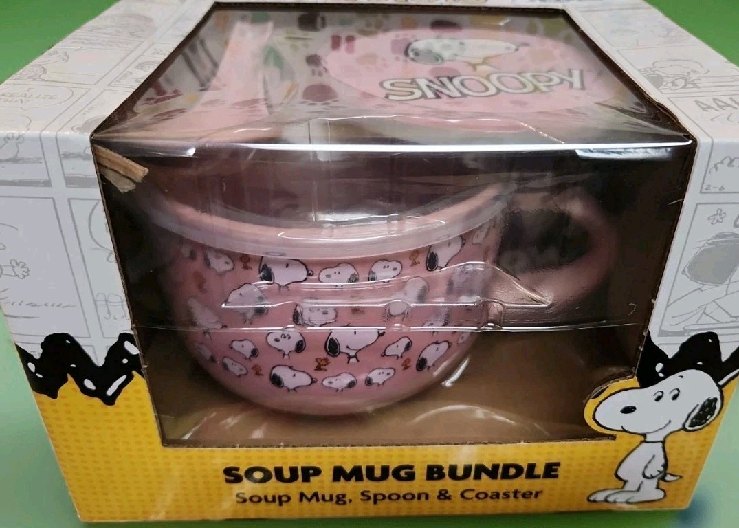 Peanuts Snoopy & Woodstock Soup Mug Bundle With Vented Lid 24 Oz Peanuts Snoopy & Woodstock Soup Mug Bundle With Vented Lid 24 Oz