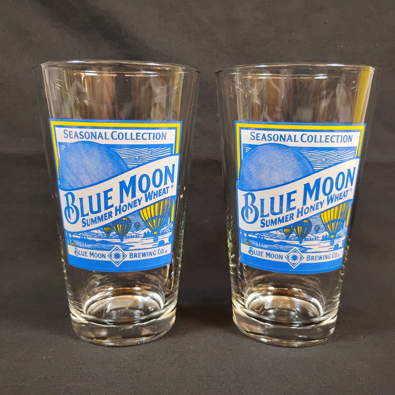 Blue Moon Summer Honey Wheat Pint Glass w/Logo Seasonal Collection Set of 2 Blue Moon Summer Honey Wheat Pint Glass w/Logo Seasonal Collection Set of 2
