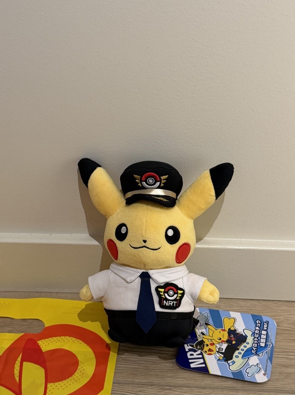 [Japan Limited] Pokémon Center Pikachu NRT Narita Airport Pilot Plush w/ Tag