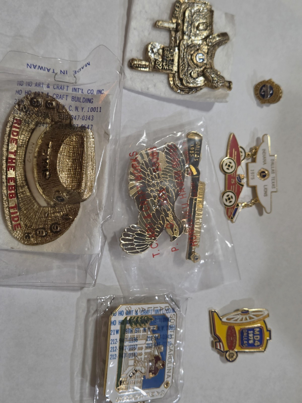 Lot of Vintage 1975 Lions Club Pins Dallas MD4 Indiana Lions Club Secretary Lot of Vintage 1975 Lions Club Pins Dallas MD4 Indiana Lions Club Secretary