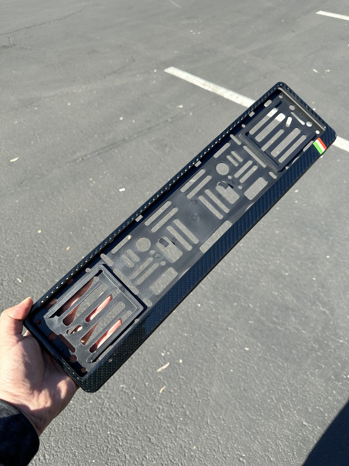 Real carbon fiber European size license plate frame holder Italian Flag Real carbon fiber European size license plate frame holder Italian Flag