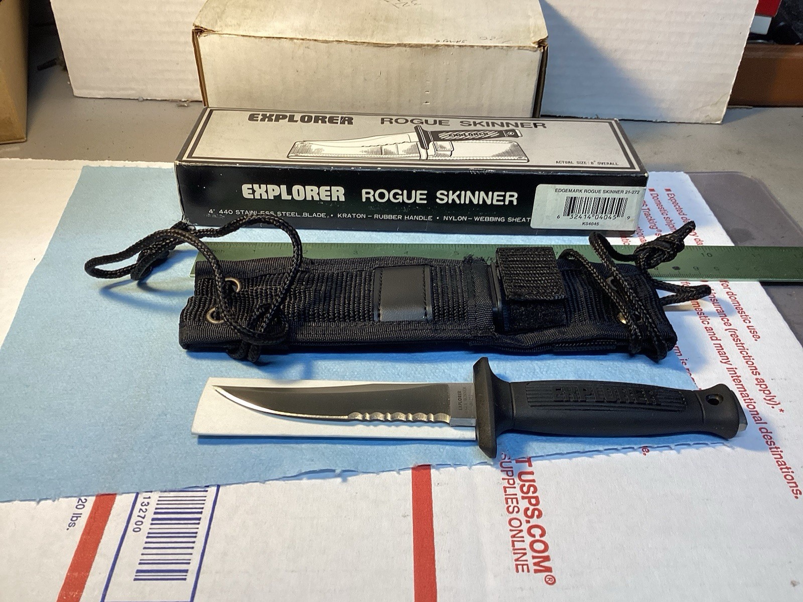Vintage Explorer Japan Rare 21-272 Rouge Skinner Fixed Blade Knife. NOS IN BOX