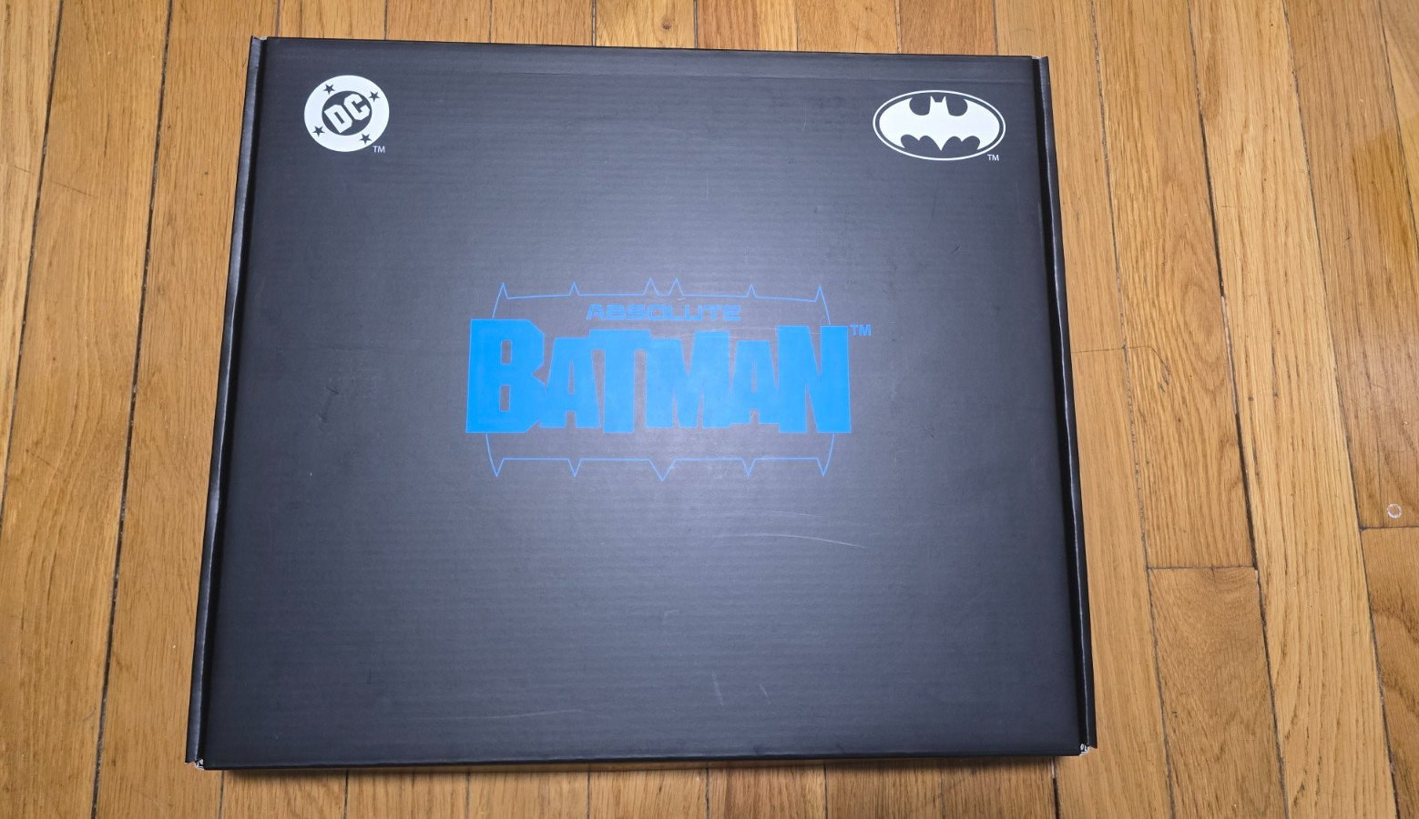 DC Comics NYCC 2026 BOX SET Upper Deck Shoe Palace Absolute Batman #1 Size XL
