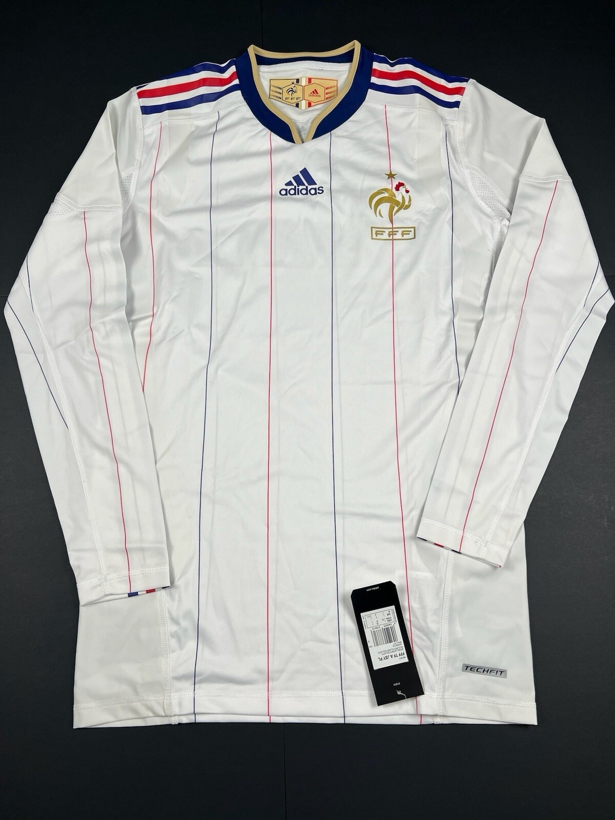 BNWT Original Adidas Tech Fit France 2009/2010 Long Sleeves Away Shirt Large Men BNWT Original Adidas Tech Fit France 2009/2010 Long Sleeves Away Shirt Large Men