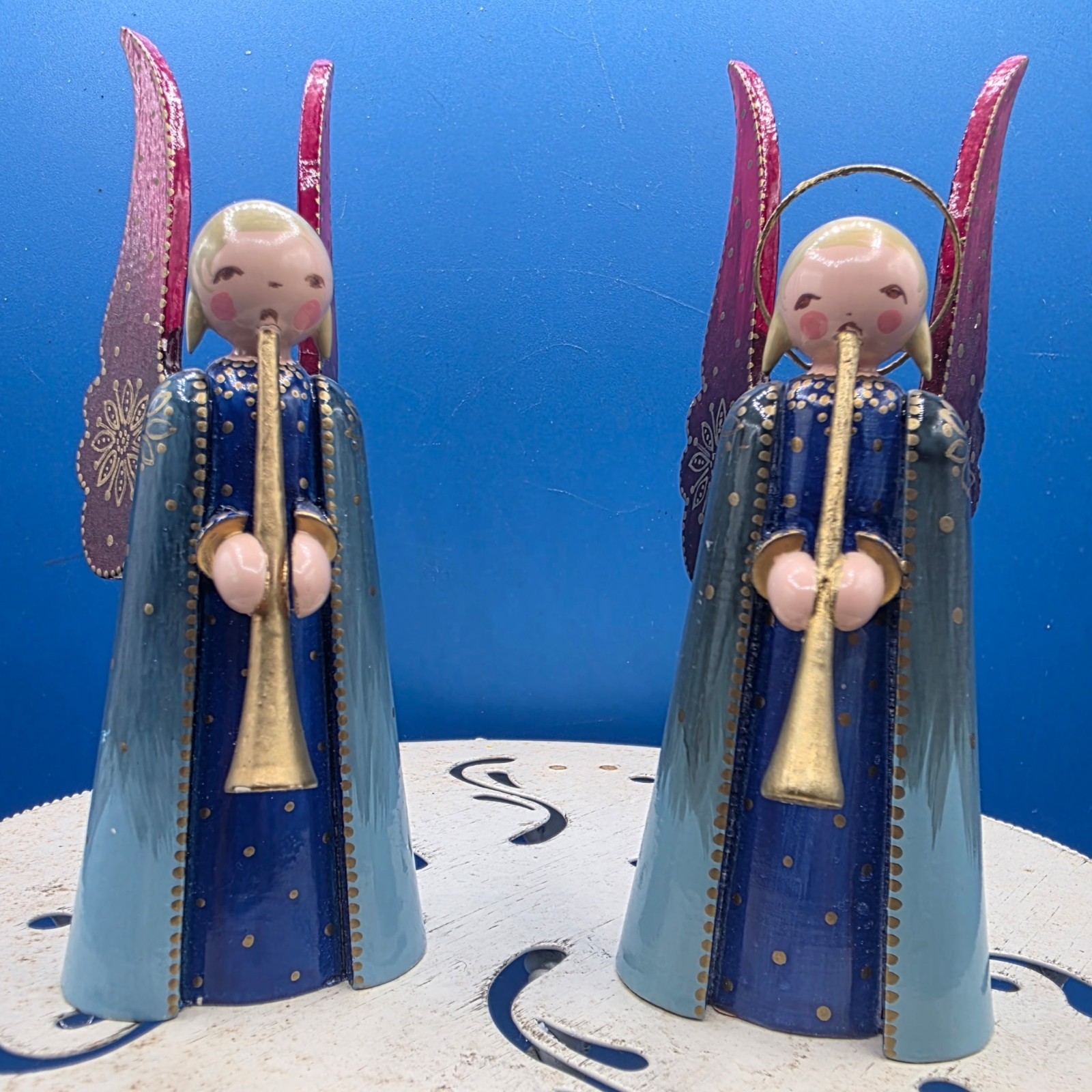 Vtg Erzgebirge Wooden Angel Musician Figurines Blue Robe Trumpet Horn Pair Read Vtg Erzgebirge Wooden Angel Musician Figurines Blue Robe Trumpet Horn Pair Read