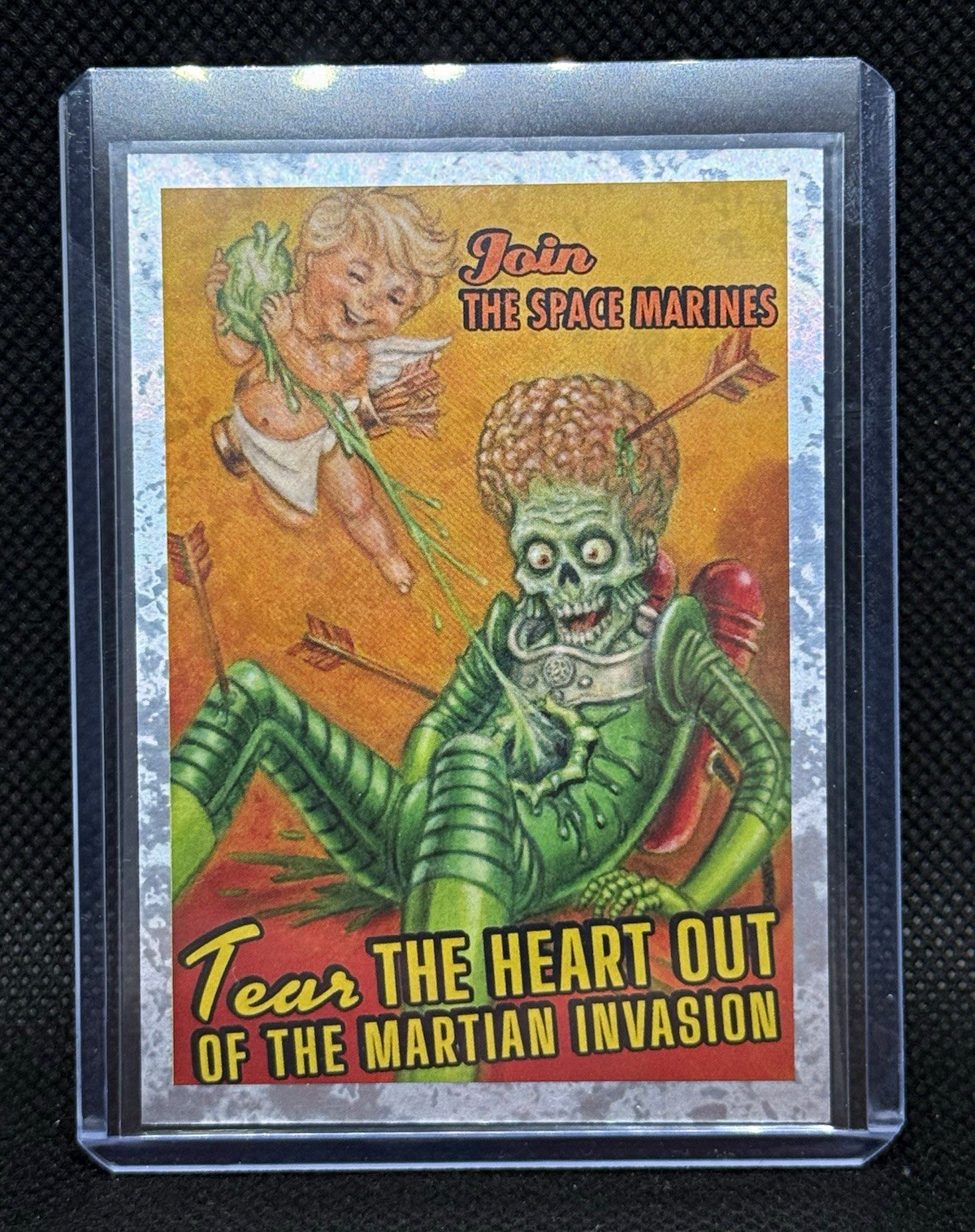 Topps 2023 Mars Attacks Cryptid Alliance Cupid CA-8 17/25 Insert