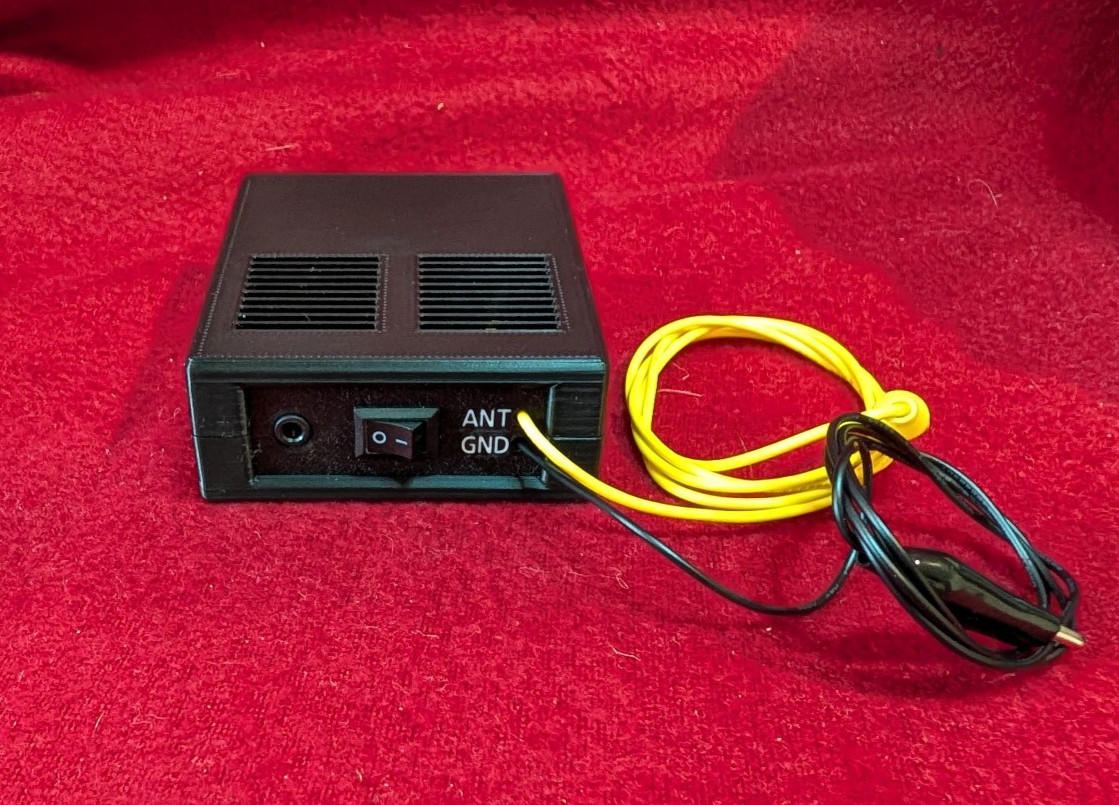 AM Transmitter Stream to Vintage Tube Radio via bluetooth MP3 or other source AM Transmitter Stream to Vintage Tube Radio via bluetooth MP3 or other source