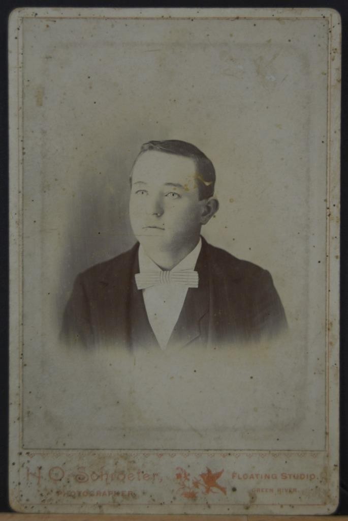 Antique CDV Photo of Male Great Eyes H.O. Schroeter Floating Studio Art 1890 Antique CDV Photo of Male Great Eyes H.O. Schroeter Floating Studio Art 1890