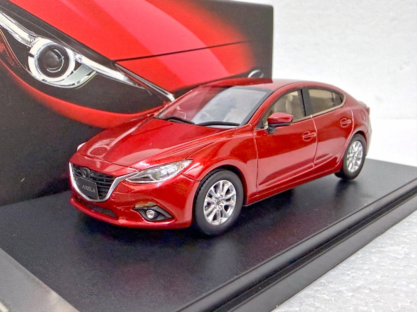 Hi Story Mazda Dealer package Axela Sedan Mazda3 2014 JDM 1/43 scale model car