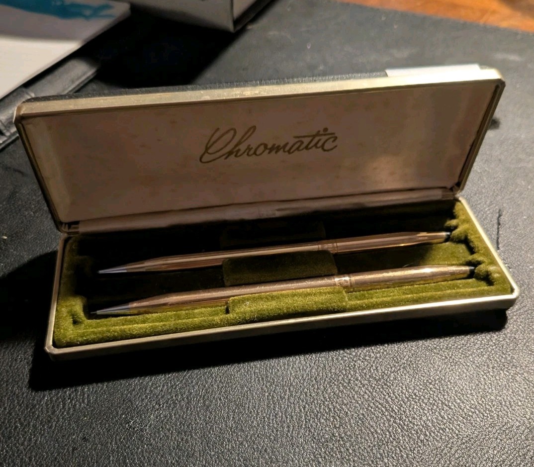 Vintage Cross Classic Century Mechanical Pencil 14K Gold Filled Vintage Cross Classic Century Mechanical Pencil 14K Gold Filled