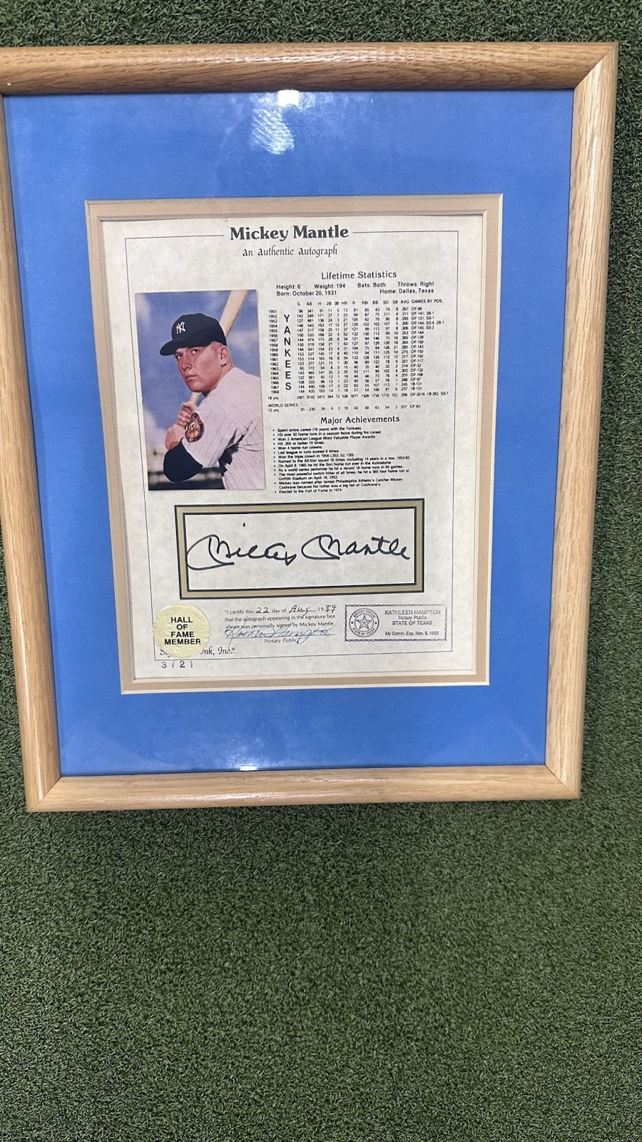 Signed and notarized Mickey Mantle lifetime statistics and achievements Signed and notarized Mickey Mantle lifetime statistics and achievements