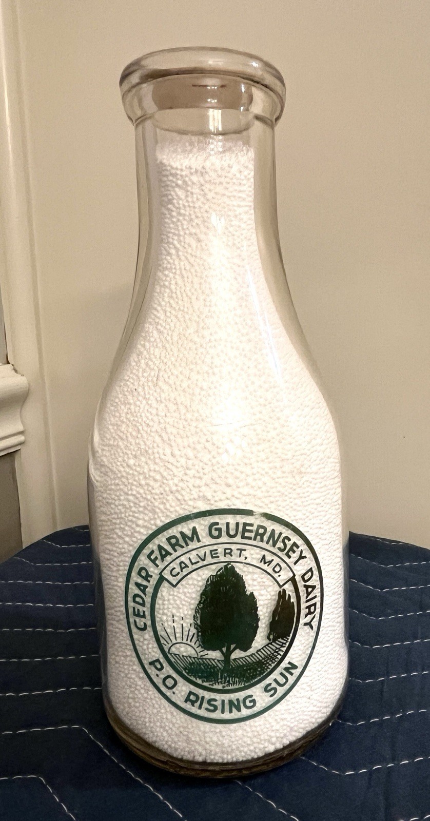 Cedar Farm Guernsey Dairy Calvert Maryland Milk Bottle TRPQ Quart Cecil MD Cedar Farm Guernsey Dairy Calvert Maryland Milk Bottle TRPQ Quart Cecil MD