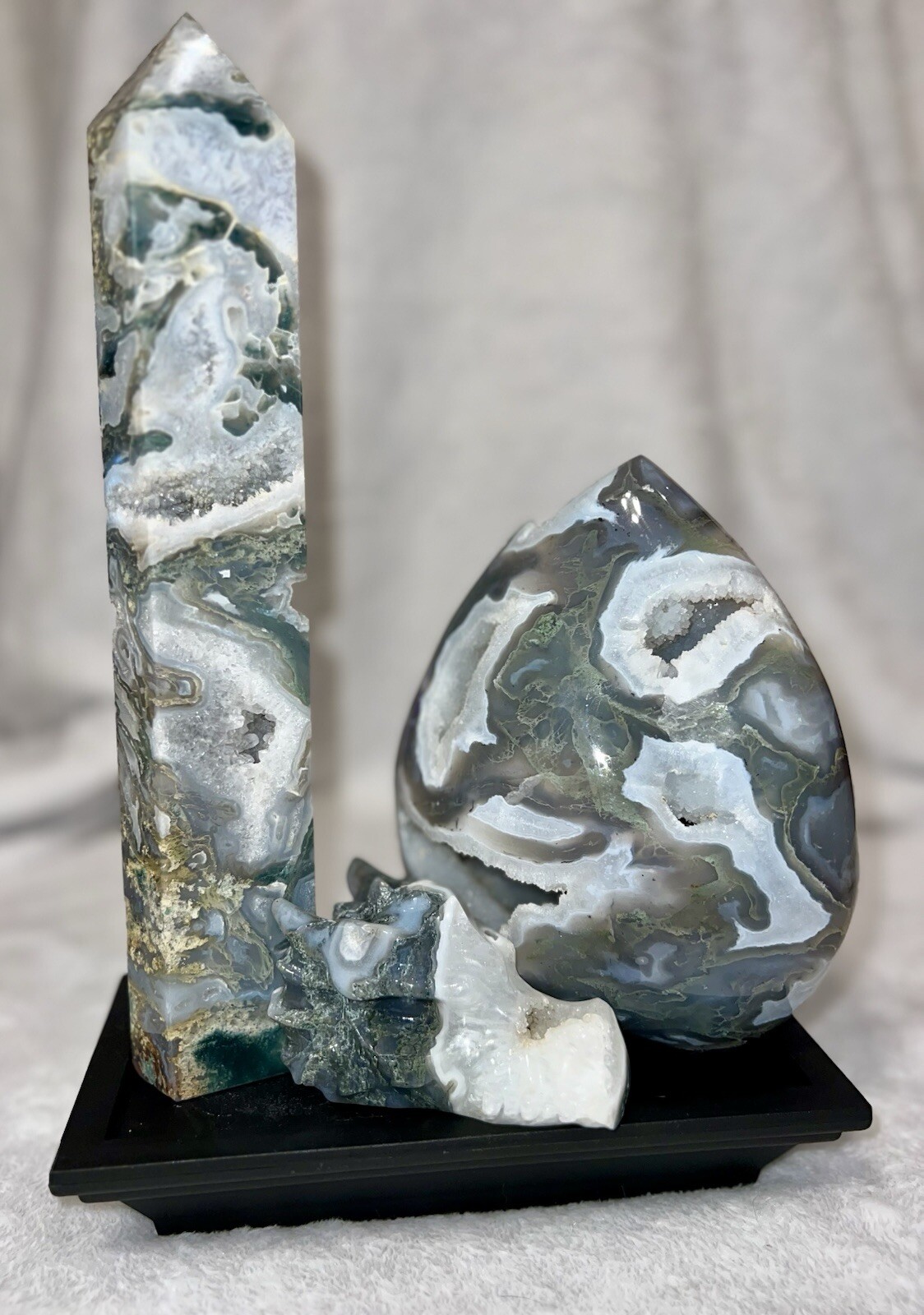 Stunning XL Druzy Moss Agate Freeform & Tower Bundle with Druzy Dragon Head Stunning XL Druzy Moss Agate Freeform & Tower Bundle with Druzy Dragon Head