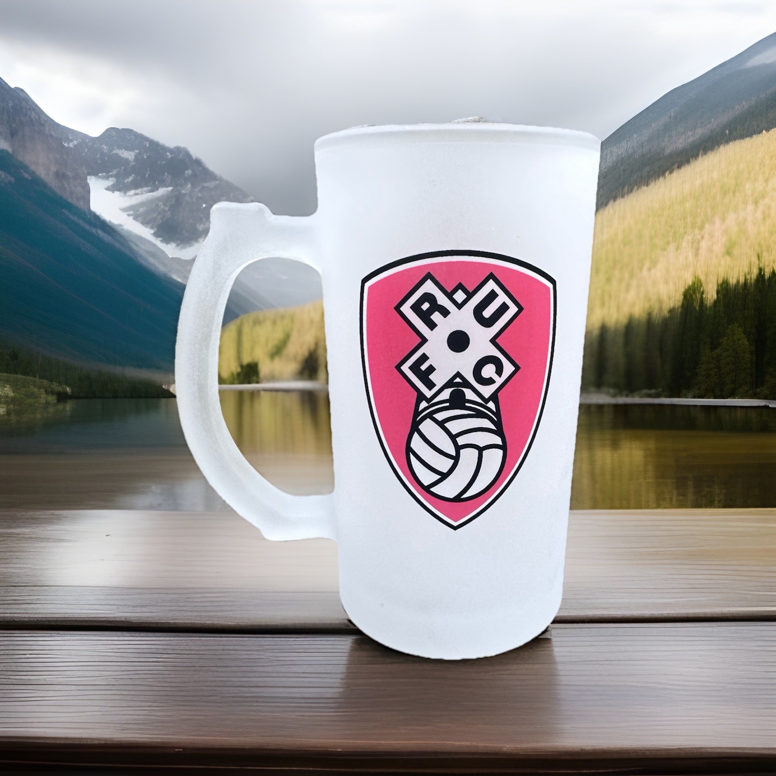 Rotherham United Frosted beer Stein Glass Man Cave Pub Sport Fan Collectors Rotherham United Frosted beer Stein Glass Man Cave Pub Sport Fan Collectors