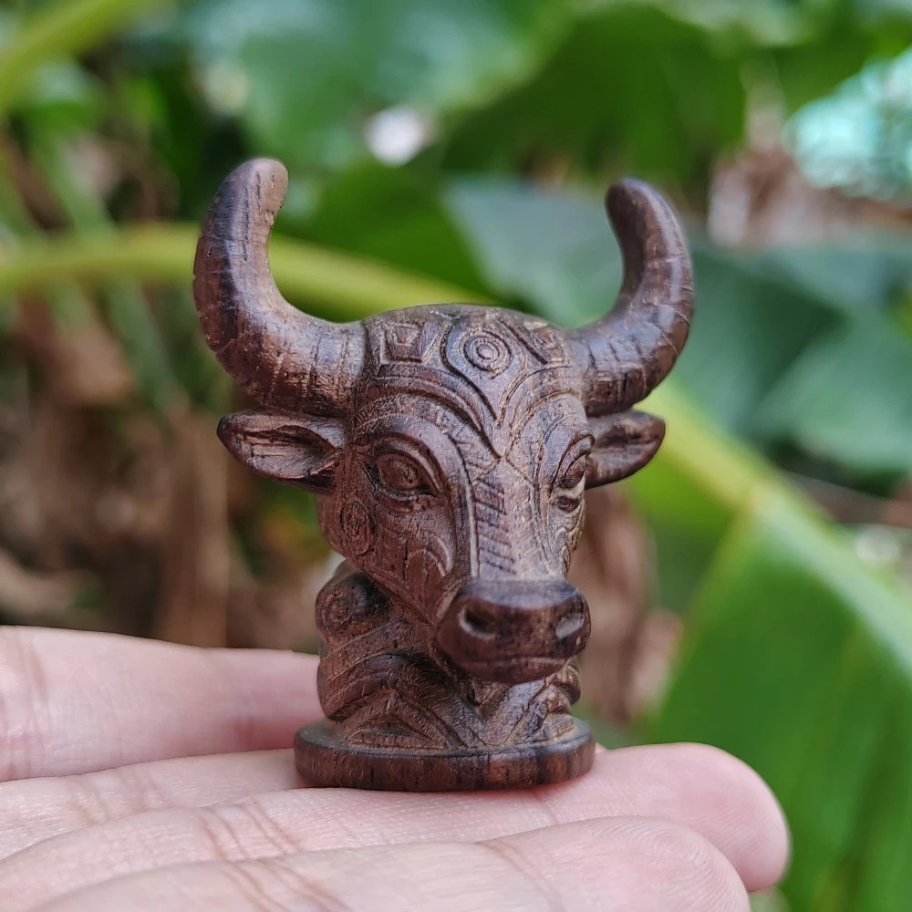 Hand-Carved Style Wooden Cow Totem Statue Tribal Rustic Home Decor Ornament Hand-Carved Style Wooden Cow Totem Statue Tribal Rustic Home Decor Ornament