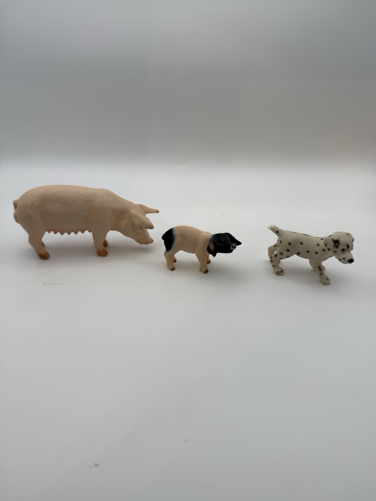 Schleich Lot of 3 Retired Vintage Figures Pink Sow Piglet Dalmatian Puppy Farm Schleich Lot of 3 Retired Vintage Figures Pink Sow Piglet Dalmatian Puppy Farm