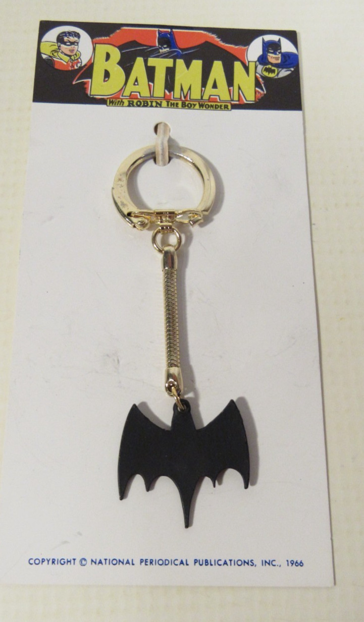 RARE Vintage 1966 BATMAN & Robin Boy Wonder Bat Symbol Keychain - NEW RARE Vintage 1966 BATMAN & Robin Boy Wonder Bat Symbol Keychain - NEW