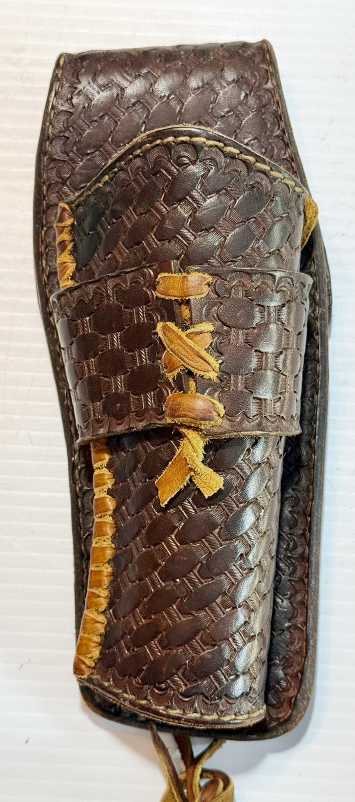 Vintage Handcrafted Leather Gun Holster Hand Tooled Basketweave Western 10" Vintage Handcrafted Leather Gun Holster Hand Tooled Basketweave Western 10"