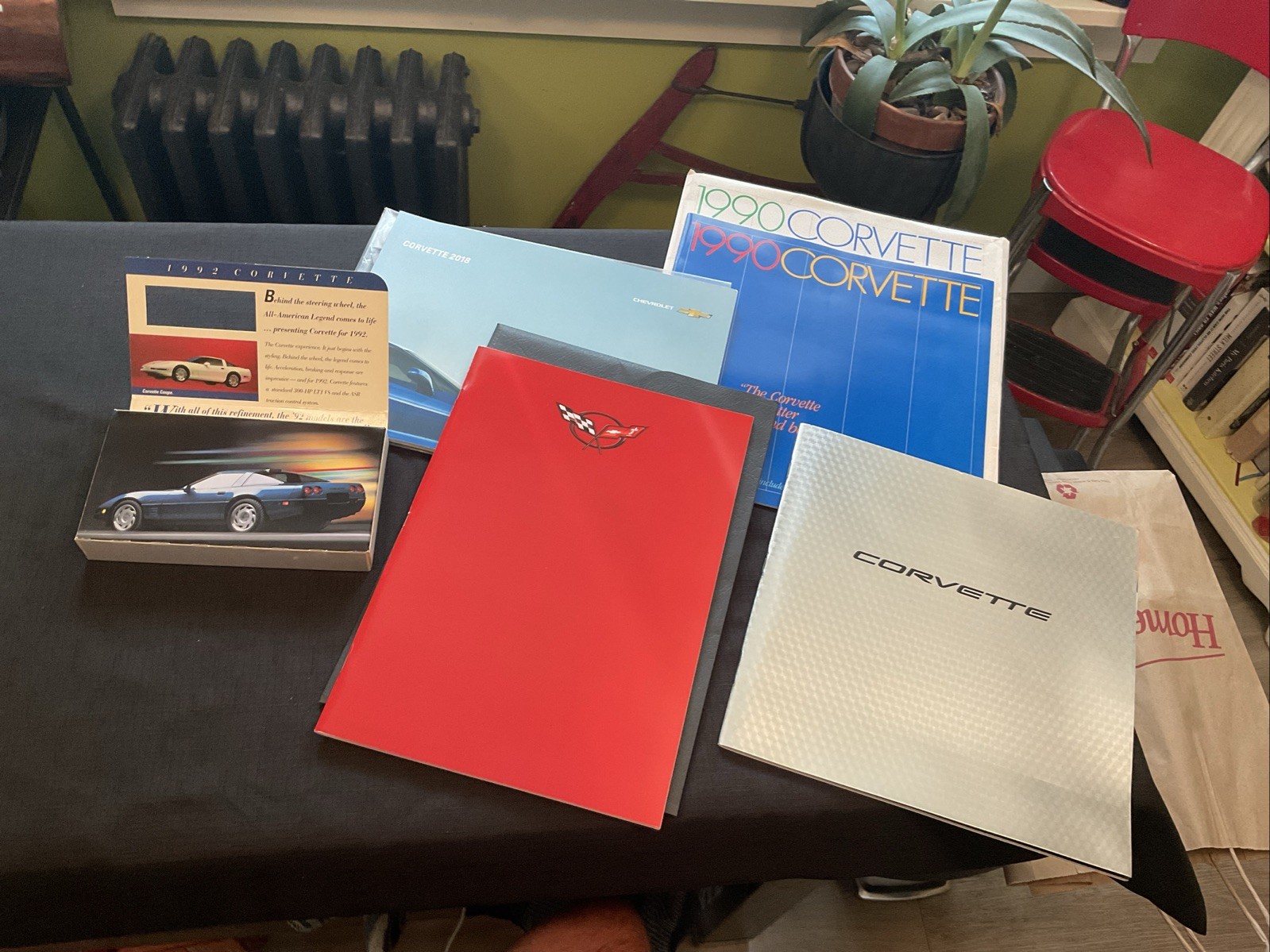 Vintage Lot (5) CORVETTE Car Brochures And VHS Video 1990,92,98,99,2018