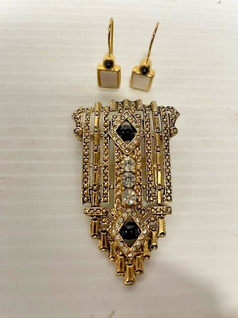 Vintage Gold Tone With Black Accent Earrings and Brooch FC-39-4 Vintage Gold Tone With Black Accent Earrings and Brooch FC-39-4