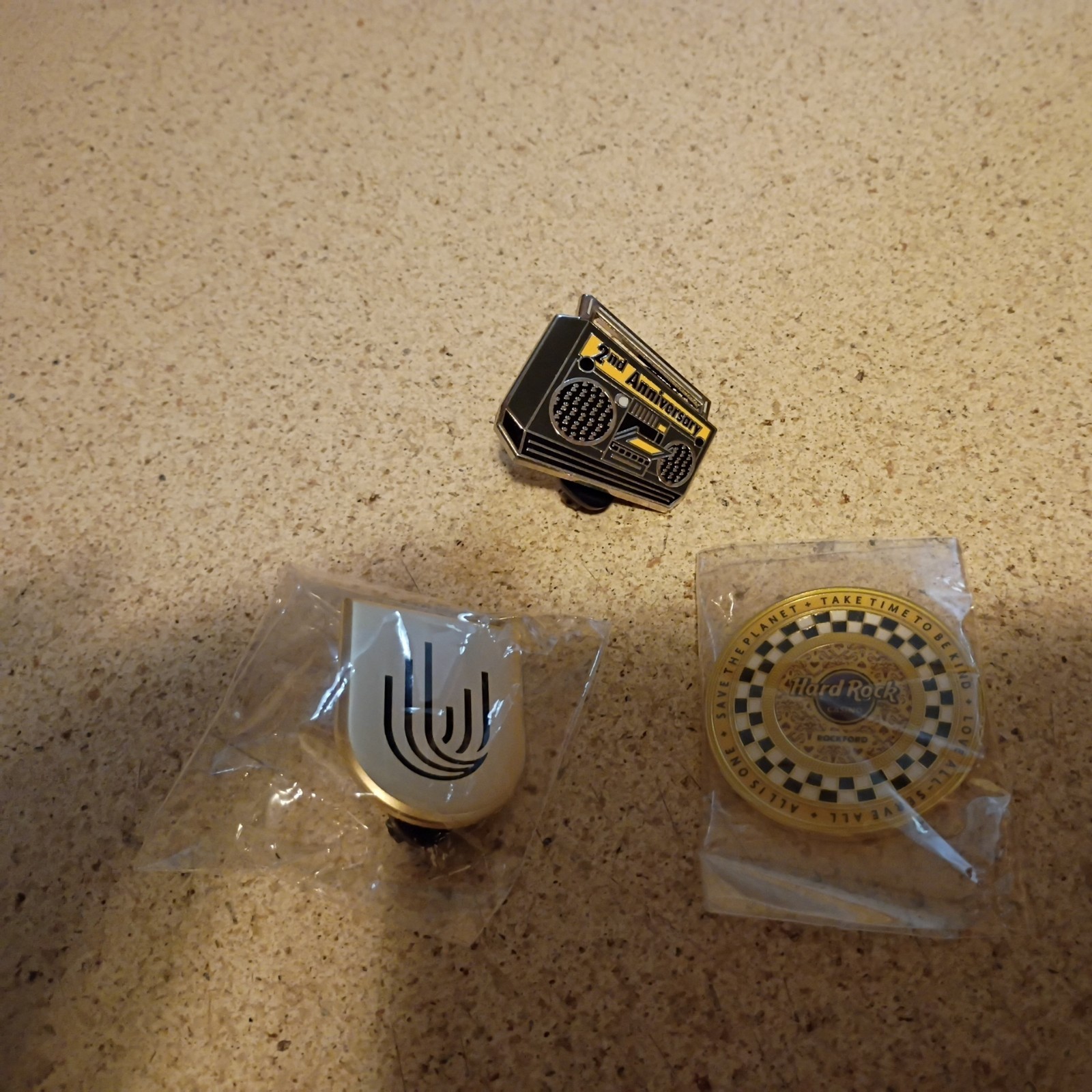 Hard Rock Cafe pin STAFF 2nd Anniversary plus bonus 2nd anniversary coin++++ Hard Rock Cafe pin STAFF 2nd Anniversary plus bonus 2nd anniversary coin++++