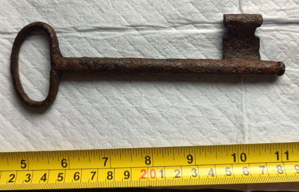 Vintage Large Cast Iron Skeleton Key Vintage Large Cast Iron Skeleton Key
