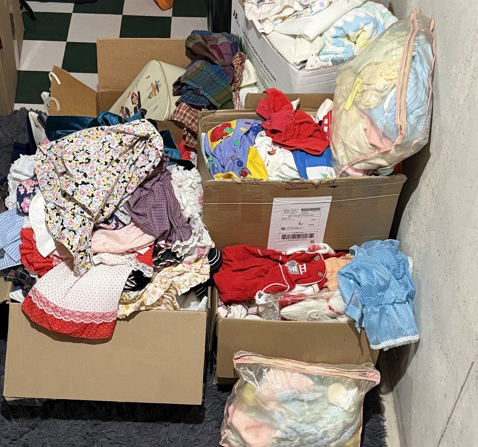 Huge Lot Baby Kids Vintage Clothing Dresses Blankets 60s 70s 80s 90s Collector