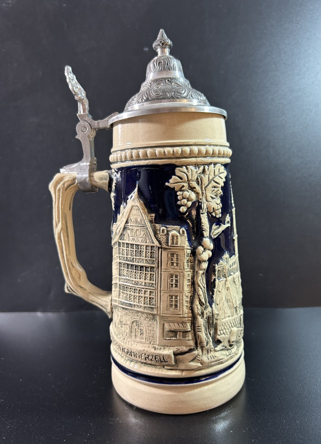 Vintage Strasbourg Lidded Bier Stein - 9 inch tall Vintage Strasbourg Lidded Bier Stein - 9 inch tall