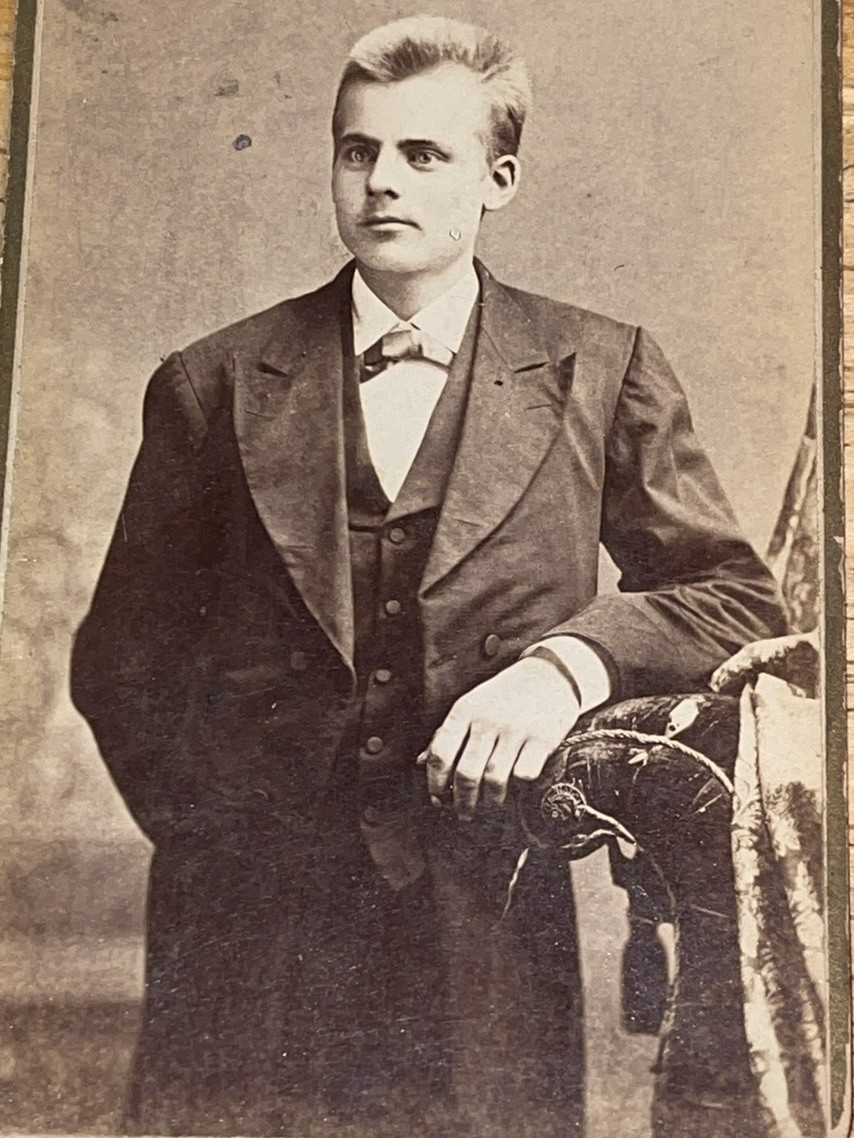Nice Antique Cabinet Card Victorian Young Man Photo Photograph 4” Nice Antique Cabinet Card Victorian Young Man Photo Photograph 4”