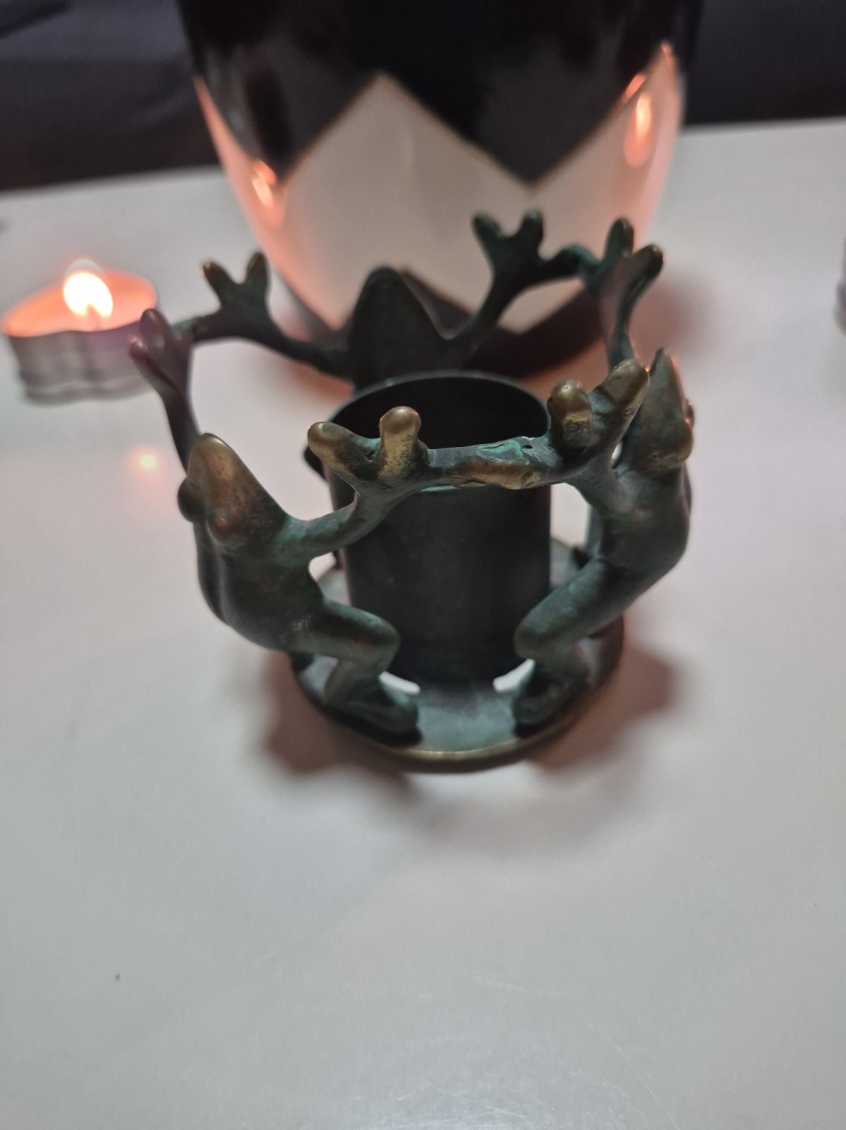 3 Frog Candle Holder