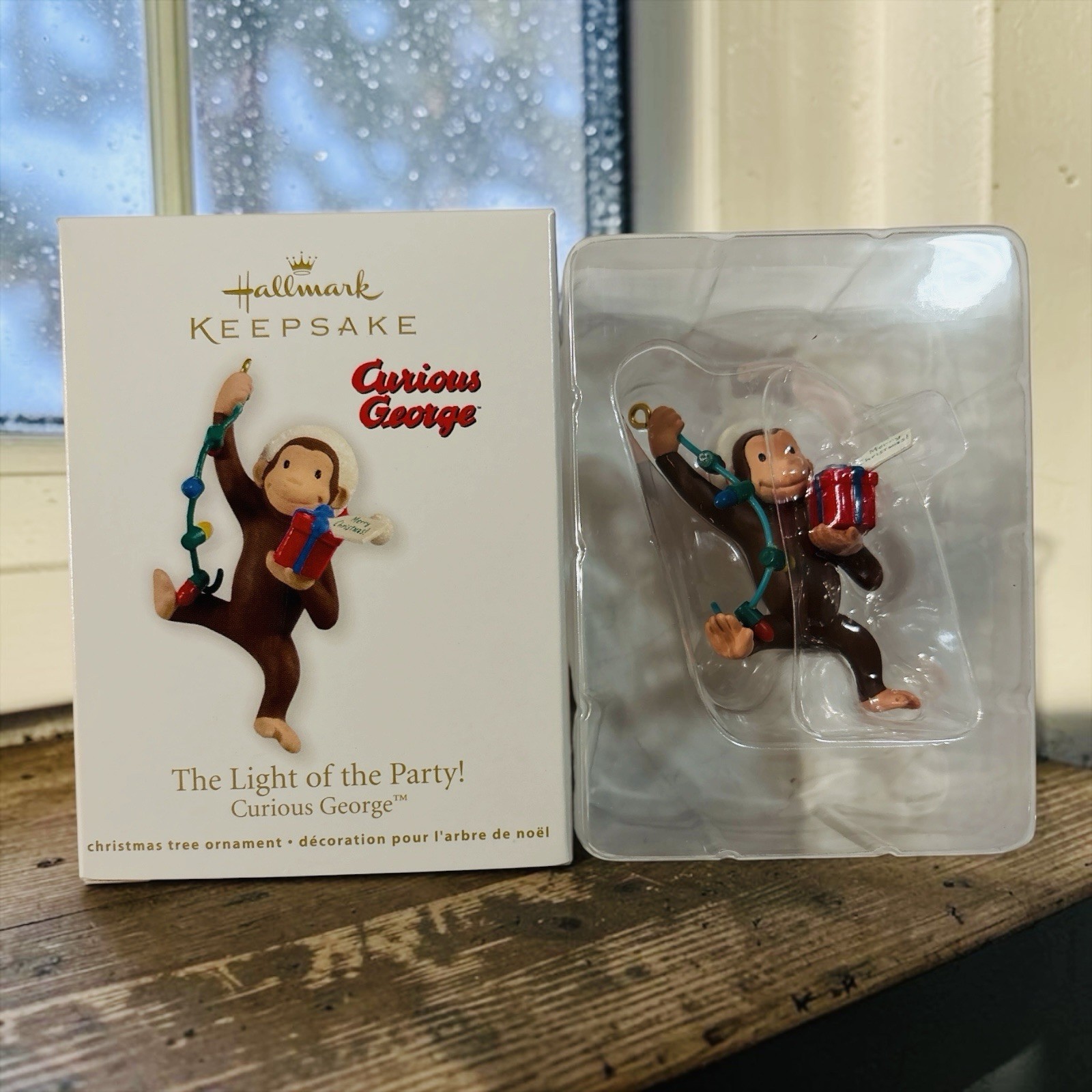 2012 Hallmark Keepsake Curious George Ornament “The Light Of The Party” 2012 Hallmark Keepsake Curious George Ornament “The Light Of The Party”