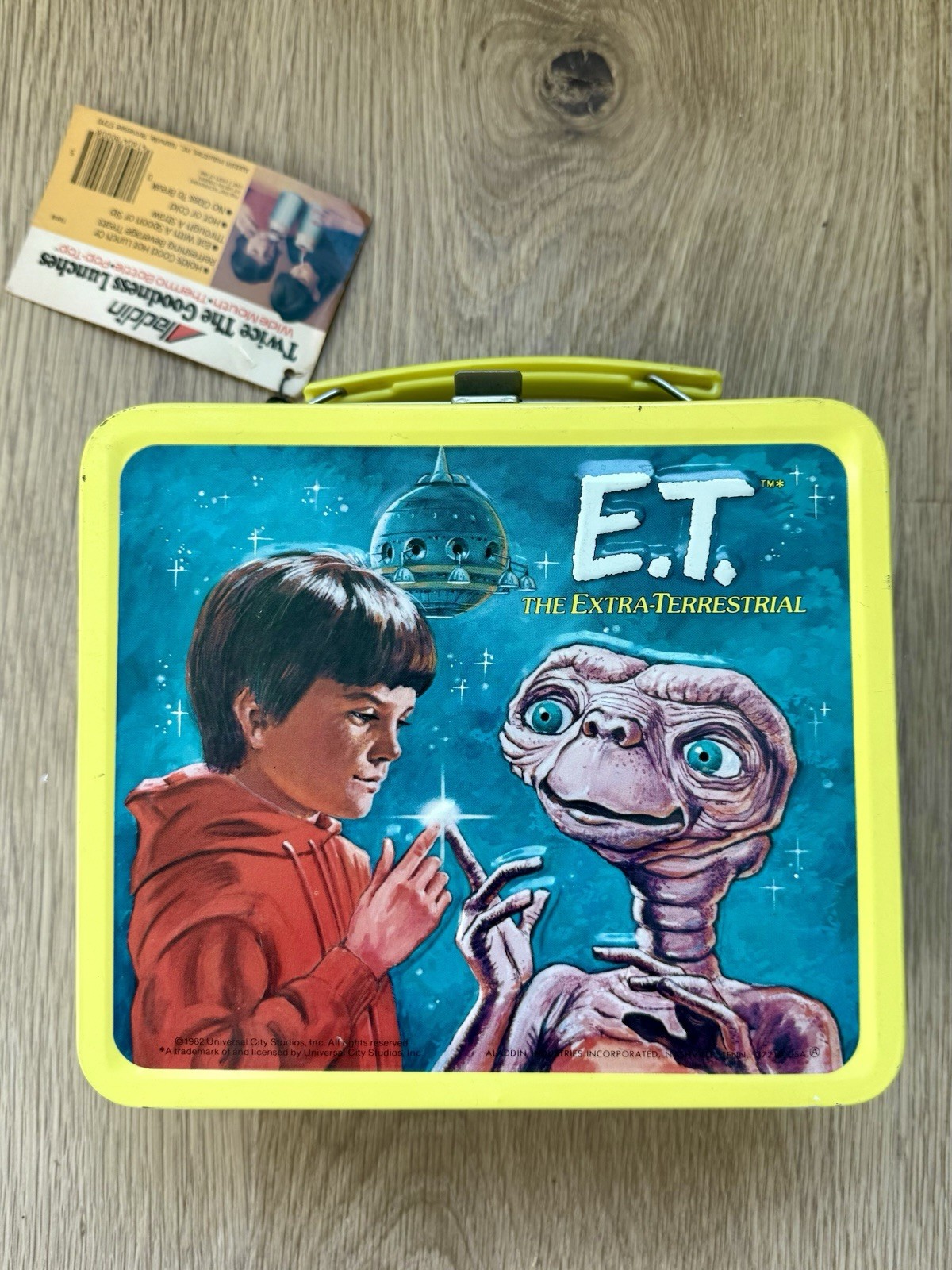 1982 Aladdin E.T. The Extraterrestrial Metal Lunchbox Thermos New with Tags 1982 Aladdin E.T. The Extraterrestrial Metal Lunchbox Thermos New with Tags