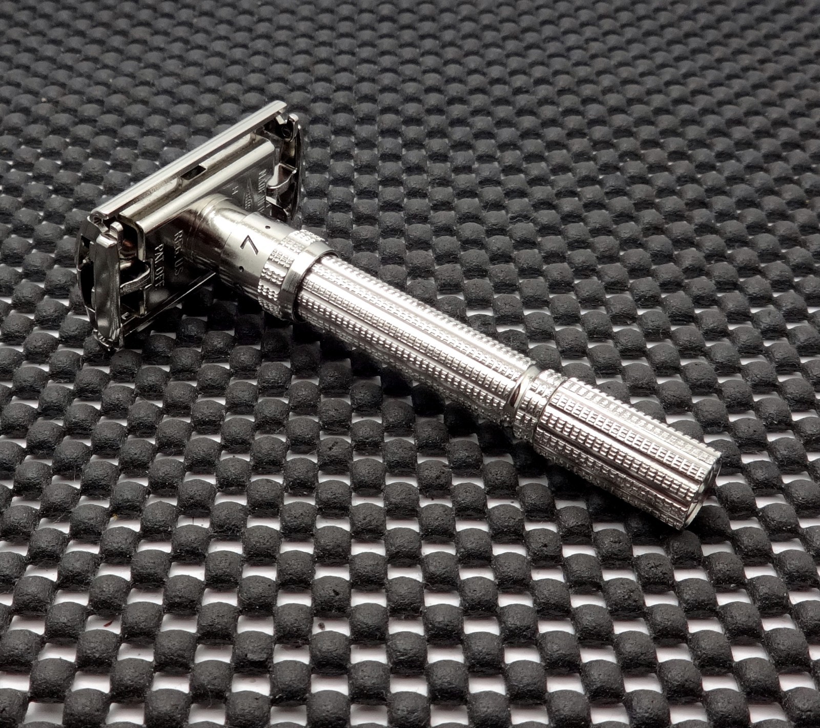 Vintage 1962 Gillette Slim Adjustable 1-9 DE Safety Razor H3 Clean Vintage 1962 Gillette Slim Adjustable 1-9 DE Safety Razor H3 Clean