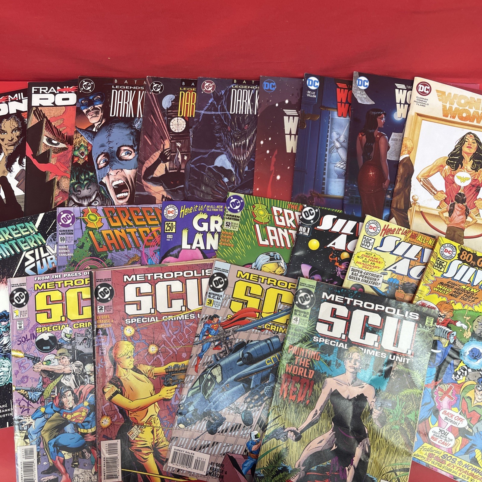 DC Comics Lot 20 Batman Wonder Woman Green Lantern Justice League Superman •41 DC Comics Lot 20 Batman Wonder Woman Green Lantern Justice League Superman •41