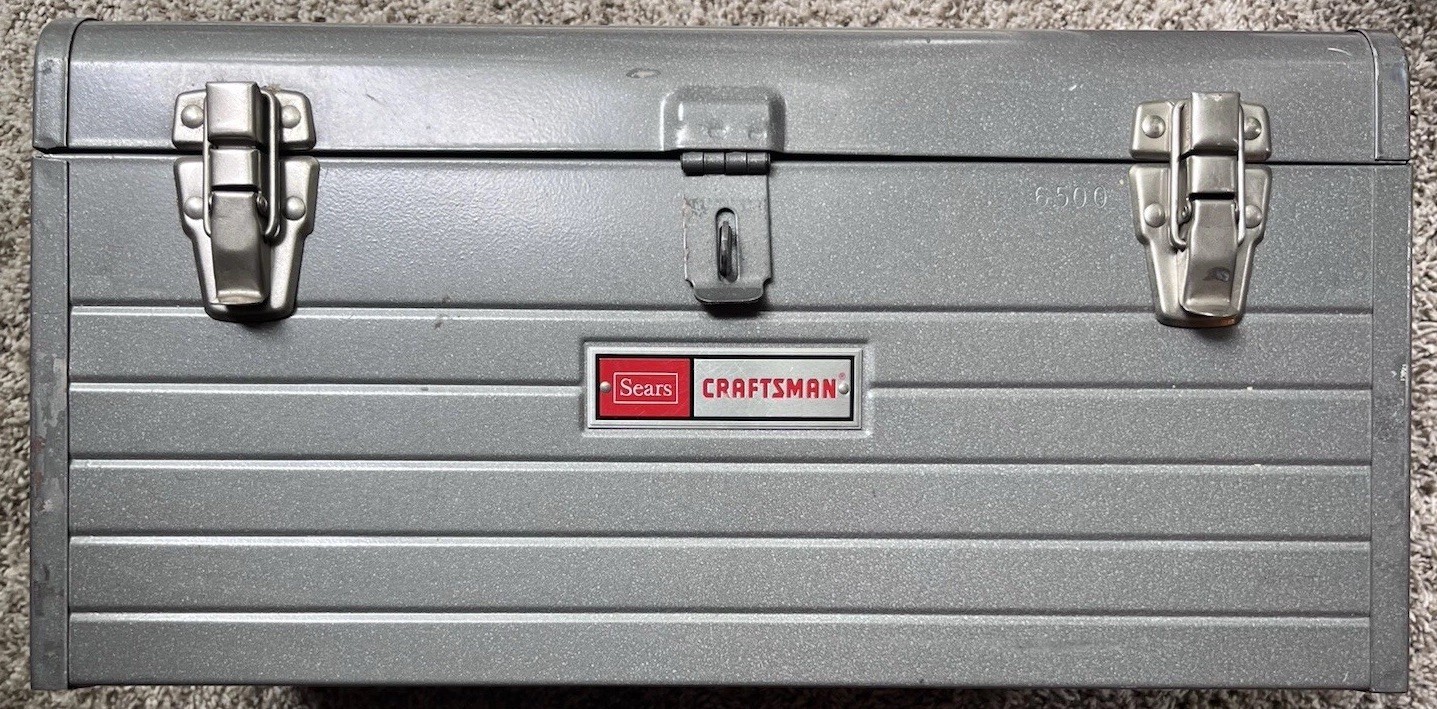 VTG Craftsman Mechanics Metal Toolbox Gray 18” x 9” x 8” w/ Red Tray SHIPS FREE VTG Craftsman Mechanics Metal Toolbox Gray 18” x 9” x 8” w/ Red Tray SHIPS FREE