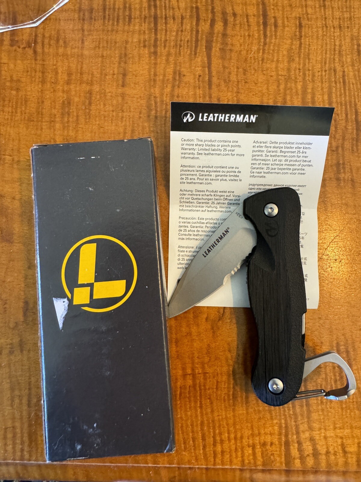 New Leatherman Crater C33X CARABINER folding clip KNIFE. COMBO EDGE. C33 New Leatherman Crater C33X CARABINER folding clip KNIFE. COMBO EDGE. C33