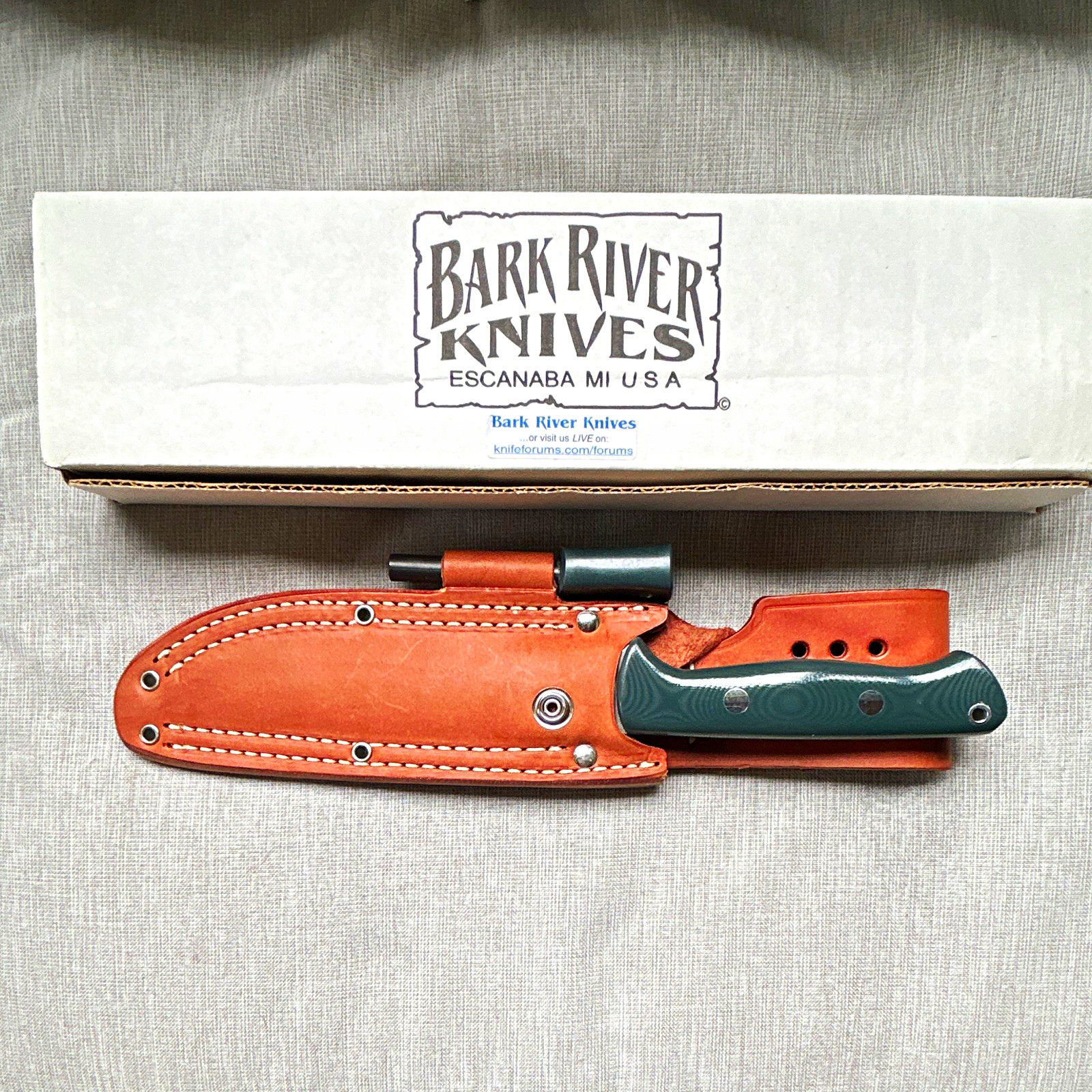 Bark River Hunting Fixed Blade Knife Drop Point Plain Edge Micarta Sheath Box Bark River Hunting Fixed Blade Knife Drop Point Plain Edge Micarta Sheath Box