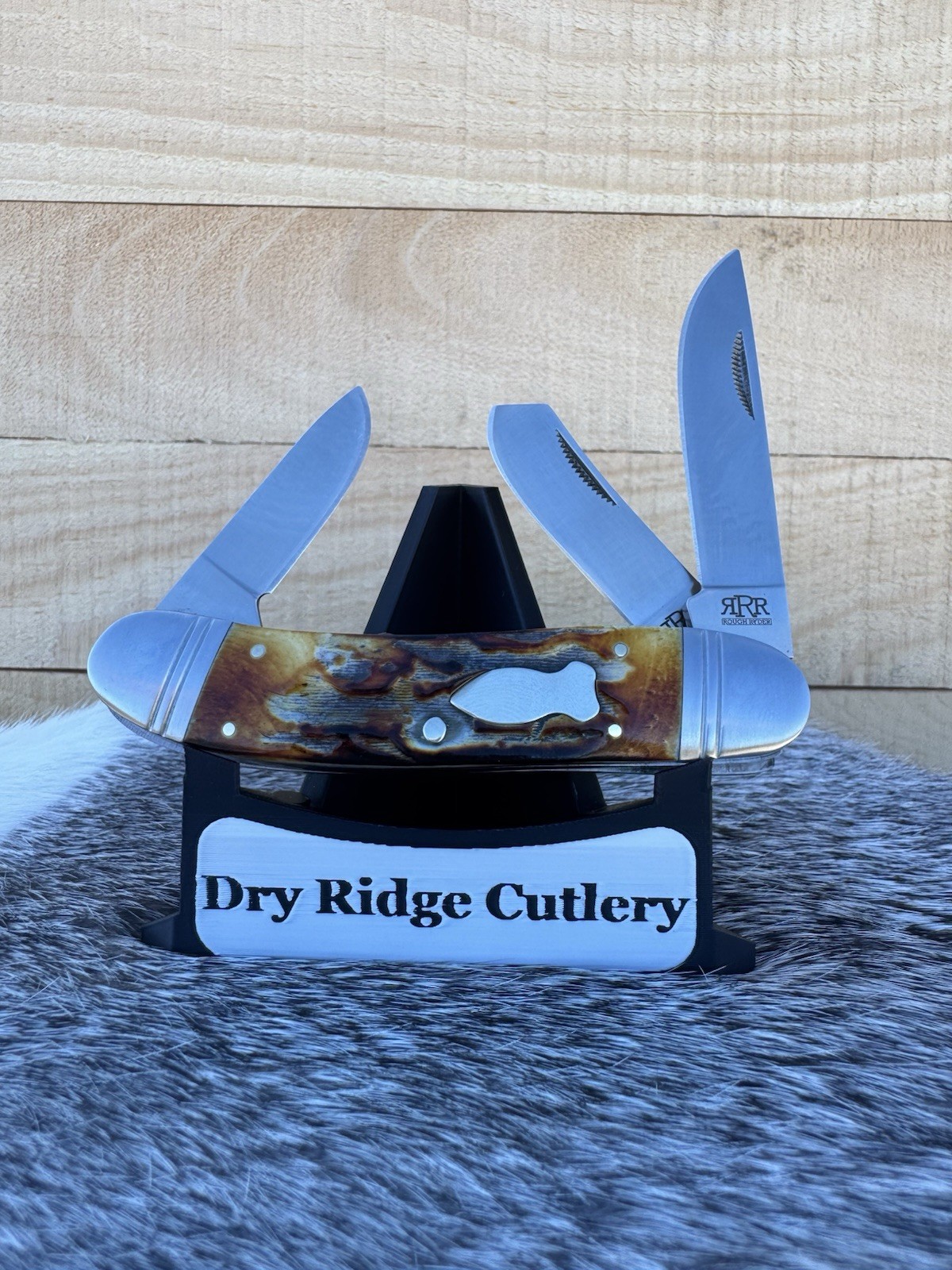 Rough Ryder Reserve Cinnamon Stag Bone Roundup Folding Knife RRR026CB Rough Ryder Reserve Cinnamon Stag Bone Roundup Folding Knife RRR026CB