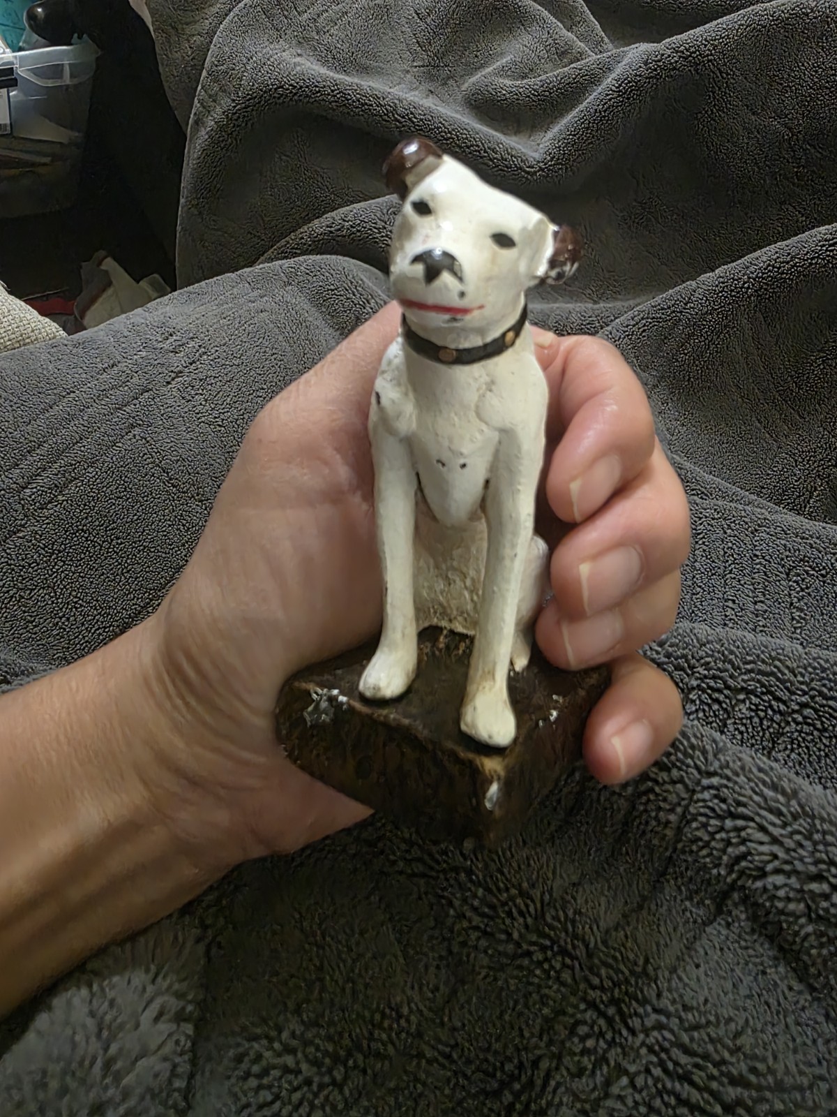 Vintage RCA Victor dog cast iron nipper Vintage RCA Victor dog cast iron nipper