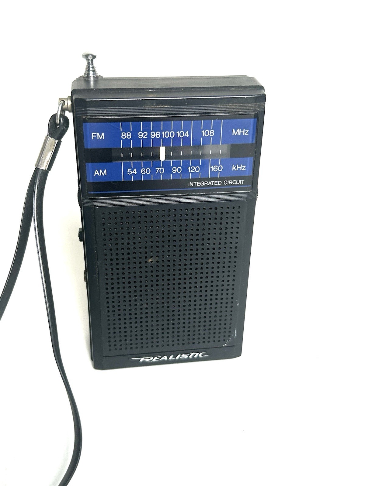 Vintage REALISTIC hand held AM/FM radio RADIO SHACK #12-636 Works Great