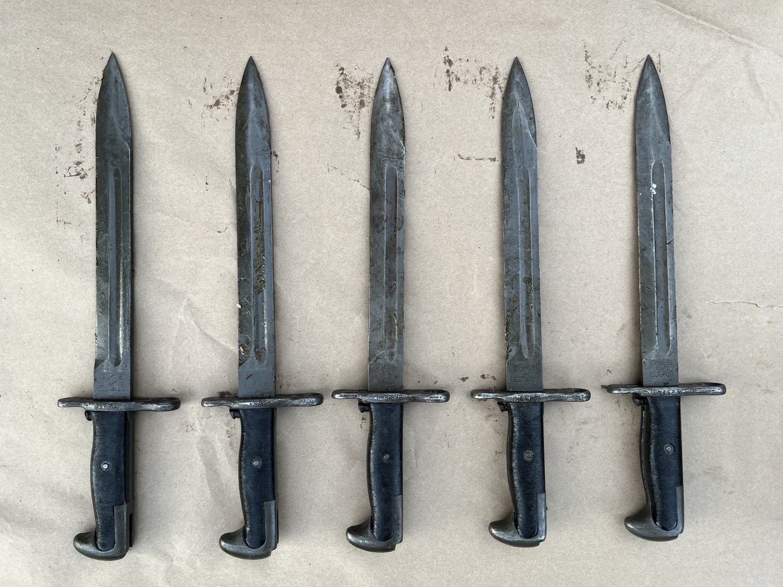 WWII Type Model M1 Garand Bayonet for 1903A3 RIA Springfield Knife Near Mint US WWII Type Model M1 Garand Bayonet for 1903A3 RIA Springfield Knife Near Mint US