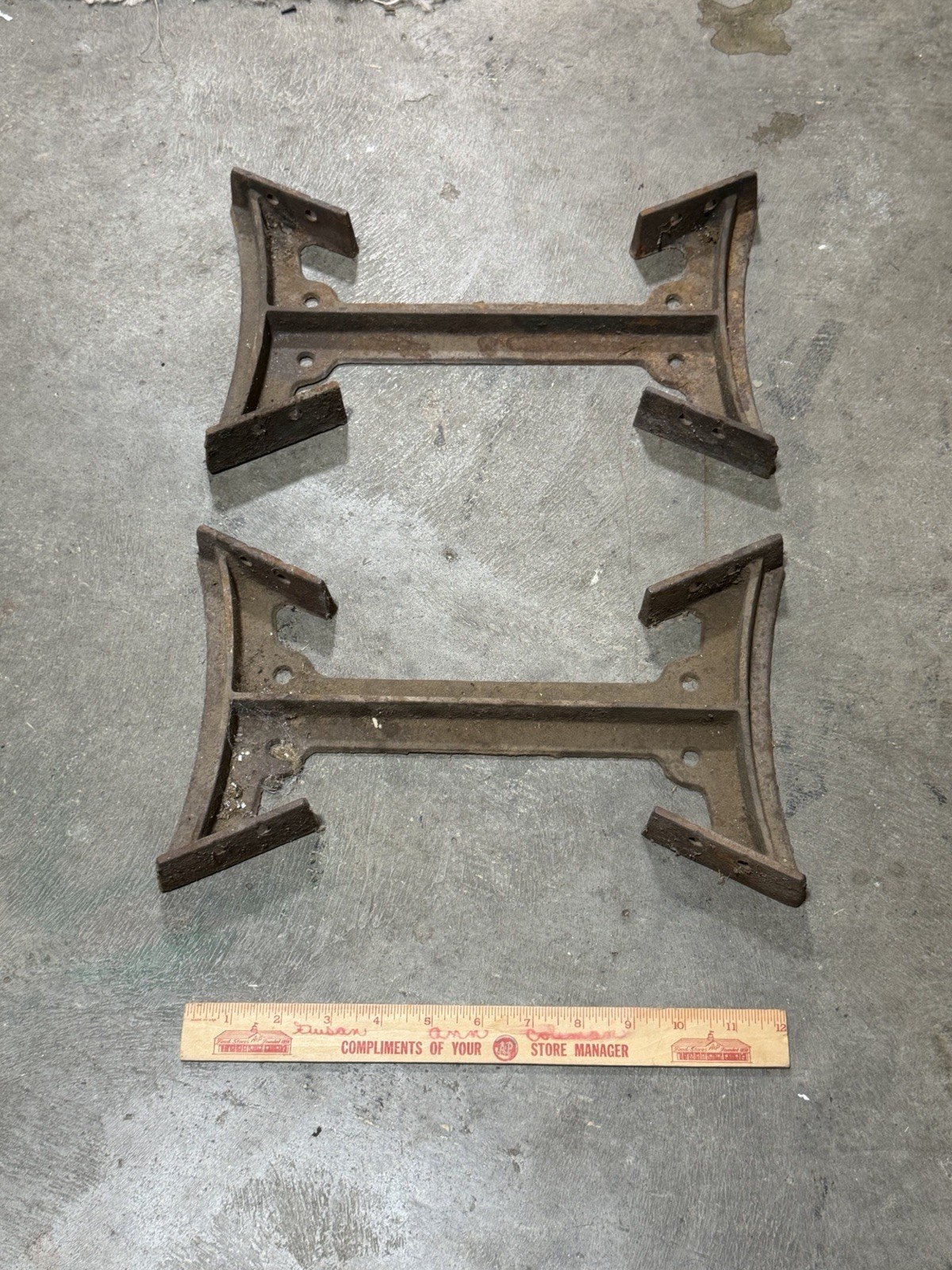 Pair of VINTAGE INDUSTRIAL STEEL SALVAGE BRACKET TABLE TOOL HARDWARE ART USA Pair of VINTAGE INDUSTRIAL STEEL SALVAGE BRACKET TABLE TOOL HARDWARE ART USA