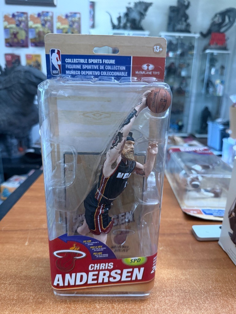MIAMI HEAT CHRIS ANDERSEN #11 NBA BASKETBALL SERIES 26 ACTION FIGURE MIAMI HEAT CHRIS ANDERSEN #11 NBA BASKETBALL SERIES 26 ACTION FIGURE